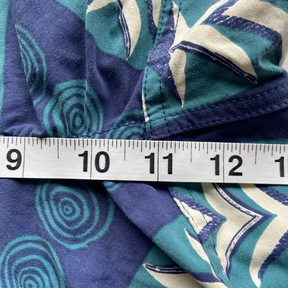 PATAGONIA Board Swim Shorts Size 32 M Wayfarer Geometric All Over Pattern 10” - Picture 6 of 10